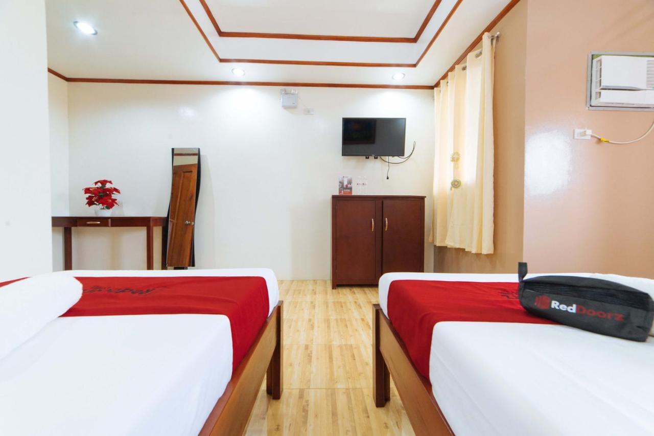 Reddoorz Near Golden Sarok Shrine Hotell Kalibo Eksteriør bilde