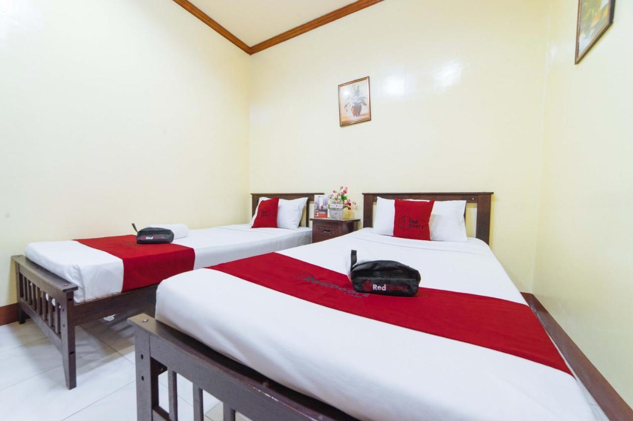 Reddoorz Near Golden Sarok Shrine Hotell Kalibo Eksteriør bilde