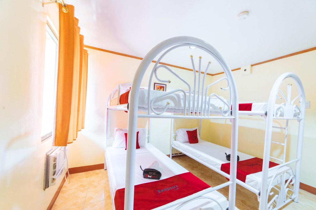 Reddoorz Near Golden Sarok Shrine Hotell Kalibo Eksteriør bilde