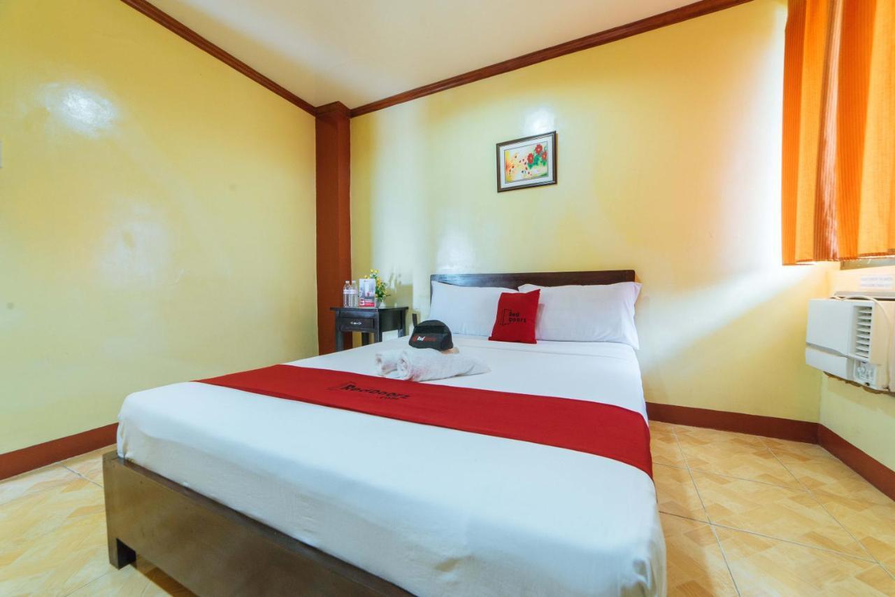Reddoorz Near Golden Sarok Shrine Hotell Kalibo Eksteriør bilde