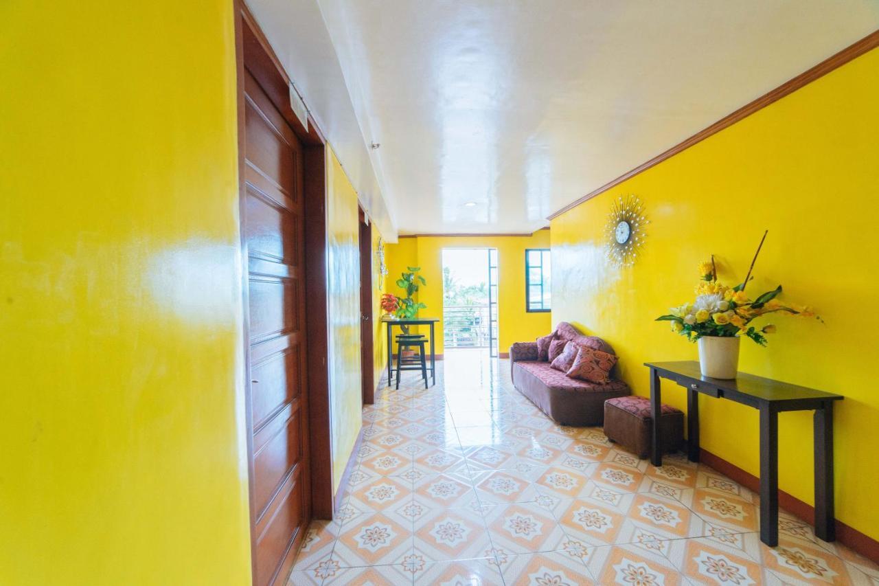 Reddoorz Near Golden Sarok Shrine Hotell Kalibo Eksteriør bilde