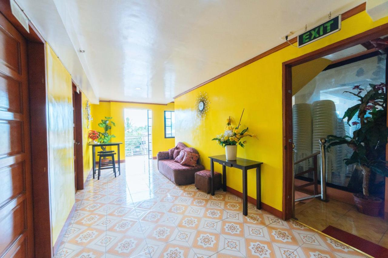 Reddoorz Near Golden Sarok Shrine Hotell Kalibo Eksteriør bilde